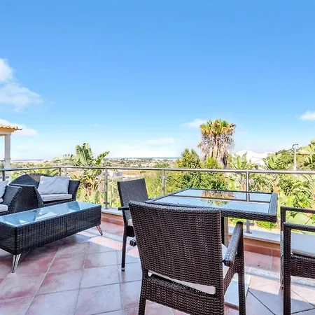 Serena Villa